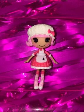 Lalaloopsy minis Tuffet Miss Muffet doll
